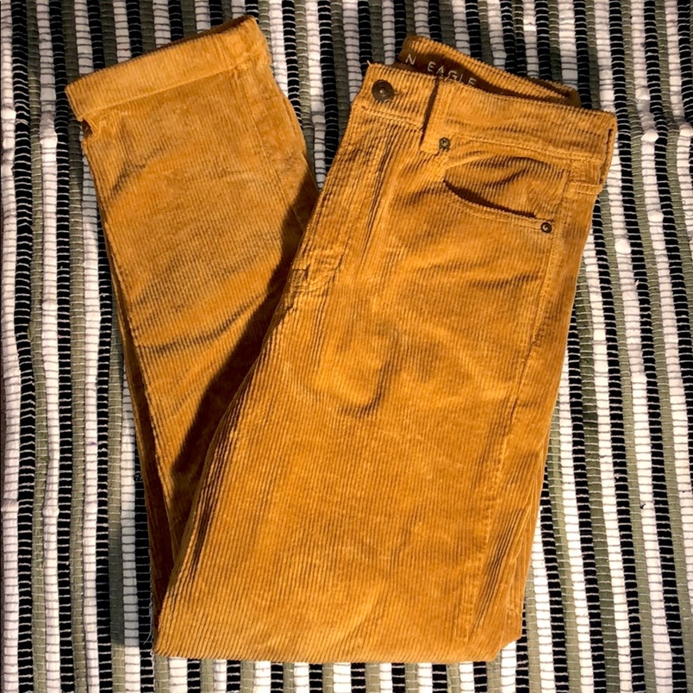 American Eagle High Waisted Corduroys